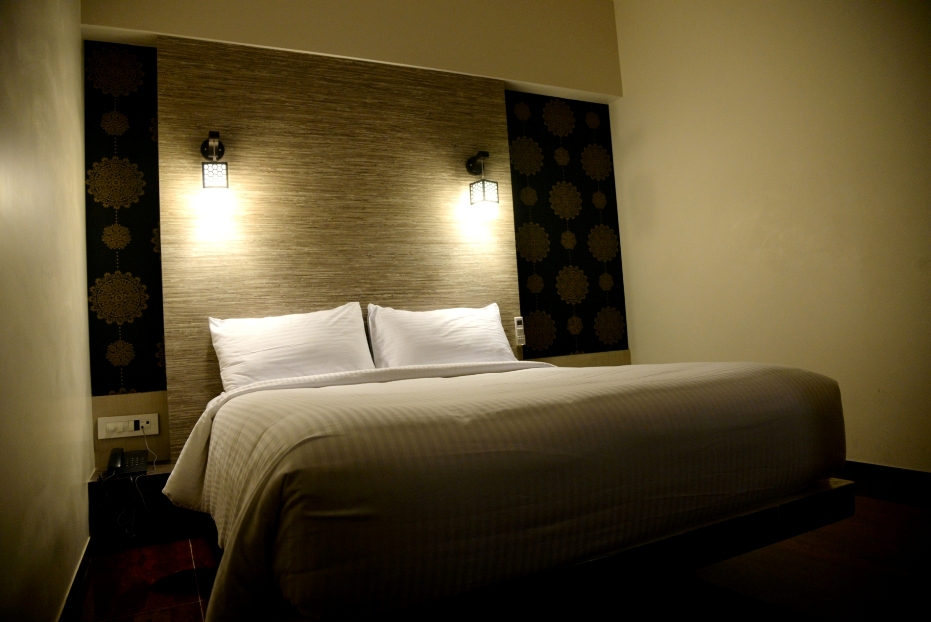 room-col-4